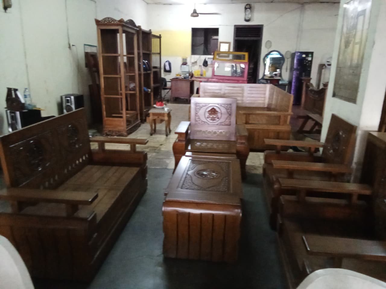 1 Set Kursi Meja Ukir Meteor Mawar